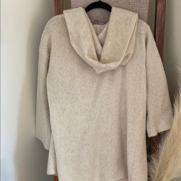 VINCE SWEATER. - Picture 5 of 7